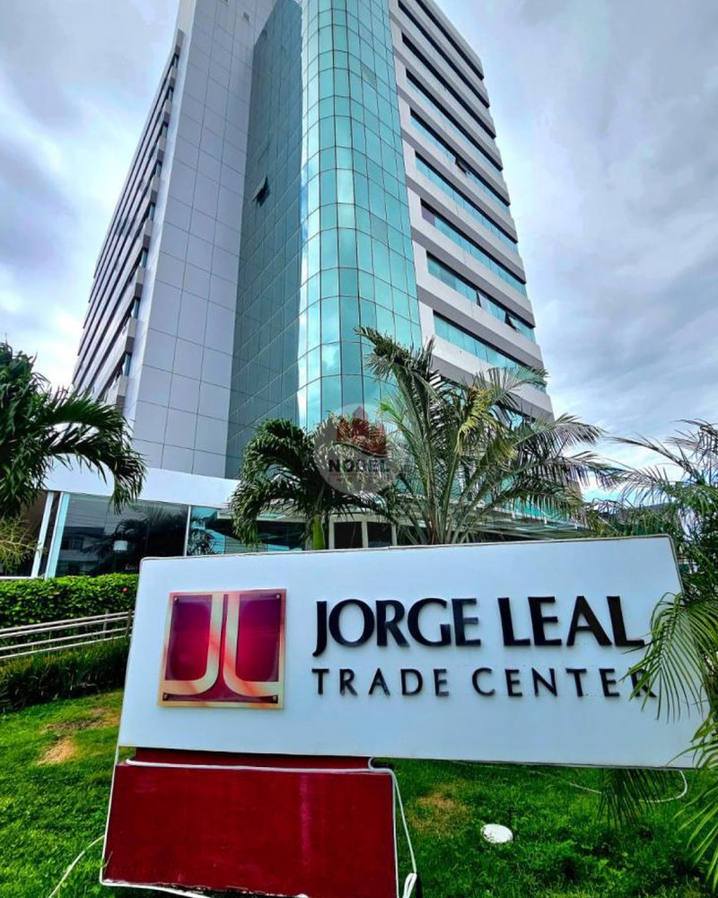 Fachada do Jorge Leal Trade Center, sede do escritório